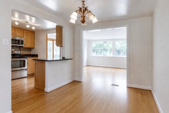 8808 Allentown Rd, Unit Allentown in Fort Washington, MD - Foto de edificio - Building Photo