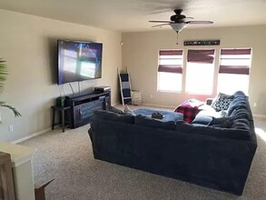 9315 Sand Myrtle Dr in Colorado Springs, CO - Building Photo - Building Photo