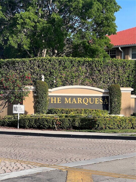 231 SW 116th Ave in Pembroke Pines, FL - Building Photo