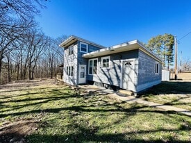 7951 Elmont Rd in Sullivan, MO - Building Photo