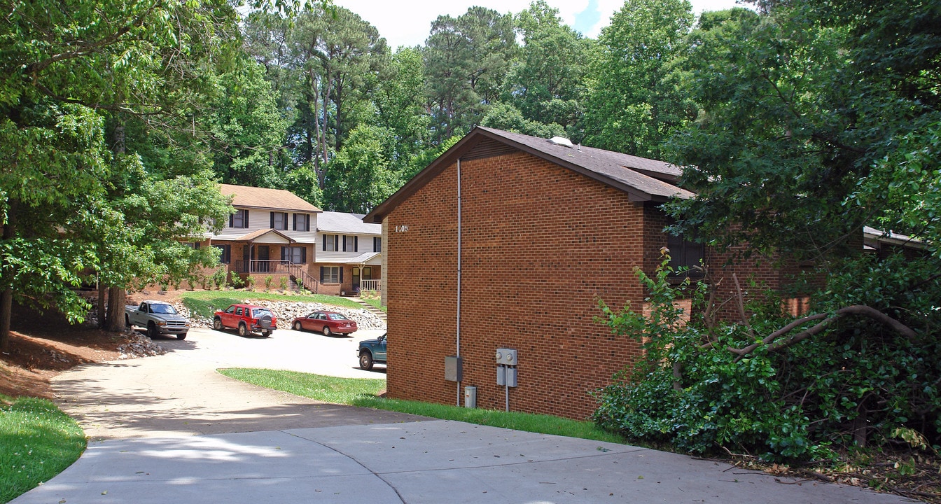 Kingsland Court in Raleigh, NC - Foto de edificio