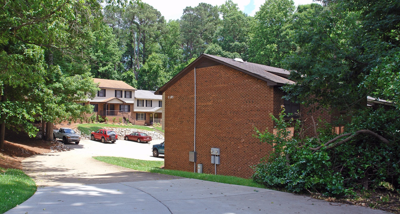 Kingsland Court in Raleigh, NC - Building Photo