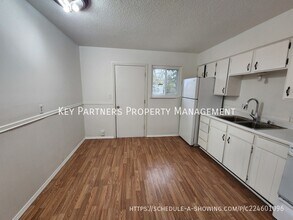 128 Warner Ave in Bonner Springs, KS - Building Photo - Building Photo