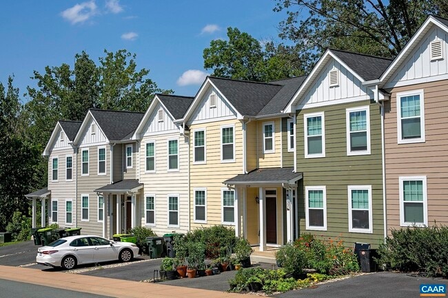 property at 139 Longwood Dr