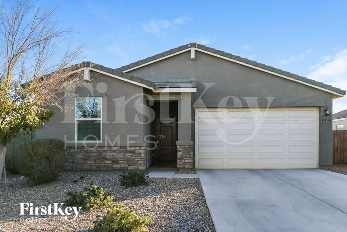 7059 E Gamebird Way in San Tan Valley, AZ - Building Photo