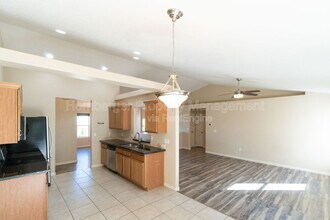 7615 N Ash Ln in Spokane, WA - Building Photo - Building Photo