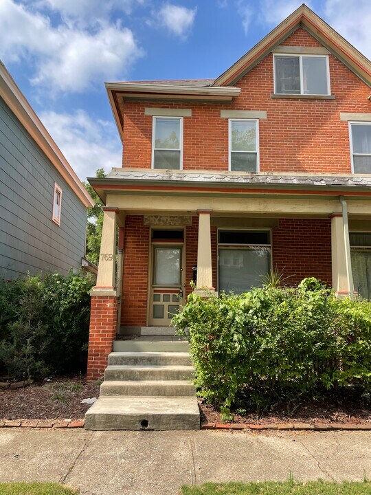 769 Wager St in Columbus, OH - Building Photo