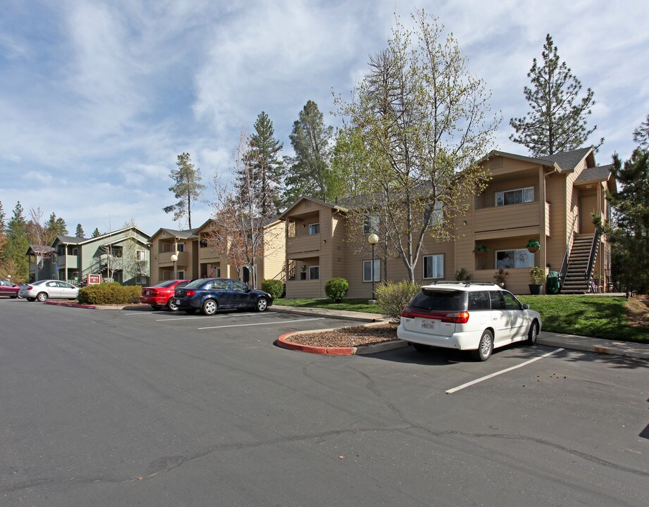 Cottonwood Park Apartments in Placerville, CA - Building Photo