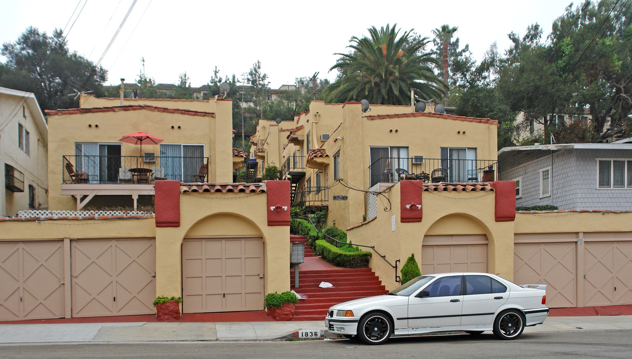 1836-1840 Chickasaw Ave in Los Angeles, CA - Building Photo