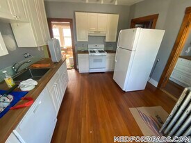 48 Summer St in Medford, MA - Building Photo