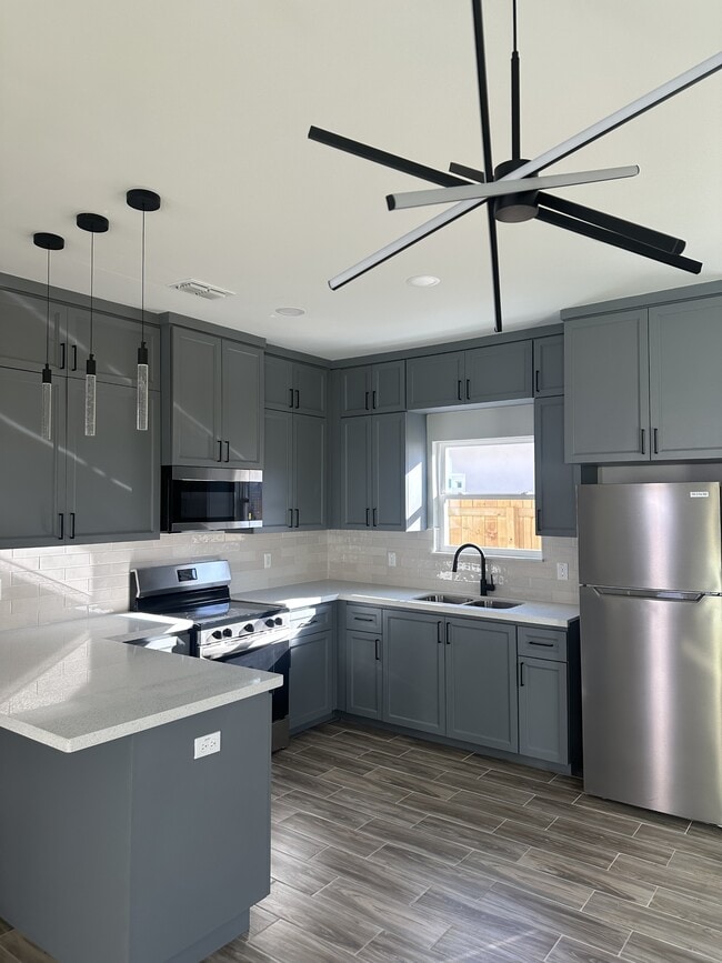 2409 Indian Creek Ave in McAllen, TX - Building Photo - Building Photo