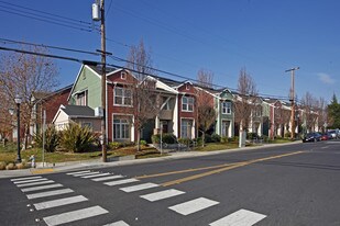 Victory Townhomes in Sacramento, CA - Building Photo
