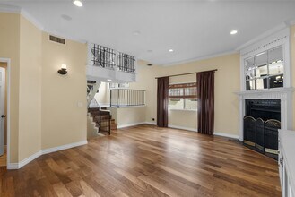 7650 Topanga Canyon Blvd in Canoga Park, CA - Building Photo - Building Photo