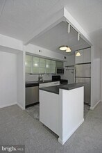 2630 Wagon Dr-Unit -3C in Alexandria, VA - Building Photo - Building Photo