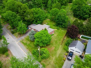 191 Cheney St in Newport, NH - Building Photo - Building Photo