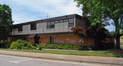 2309 Fraternity Ct in Raleigh, NC - Foto de edificio - Building Photo