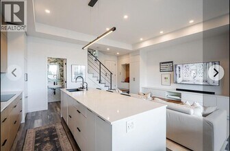 1160 Burrard St in Vancouver, BC - Building Photo - Building Photo