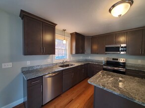 7 High St in Assonet, MA - Building Photo - Building Photo