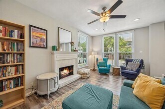 7175 Fair Oaks Ave in Dallas, TX - Building Photo - Building Photo