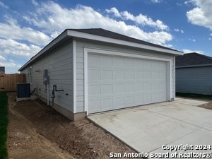 9852 Butte Crk in San Antonio, TX - Building Photo - Building Photo