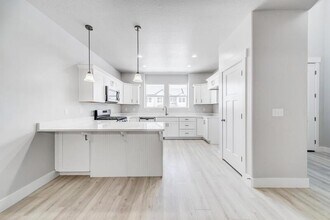 1487 N 3830 W in Lehi, UT - Building Photo - Building Photo