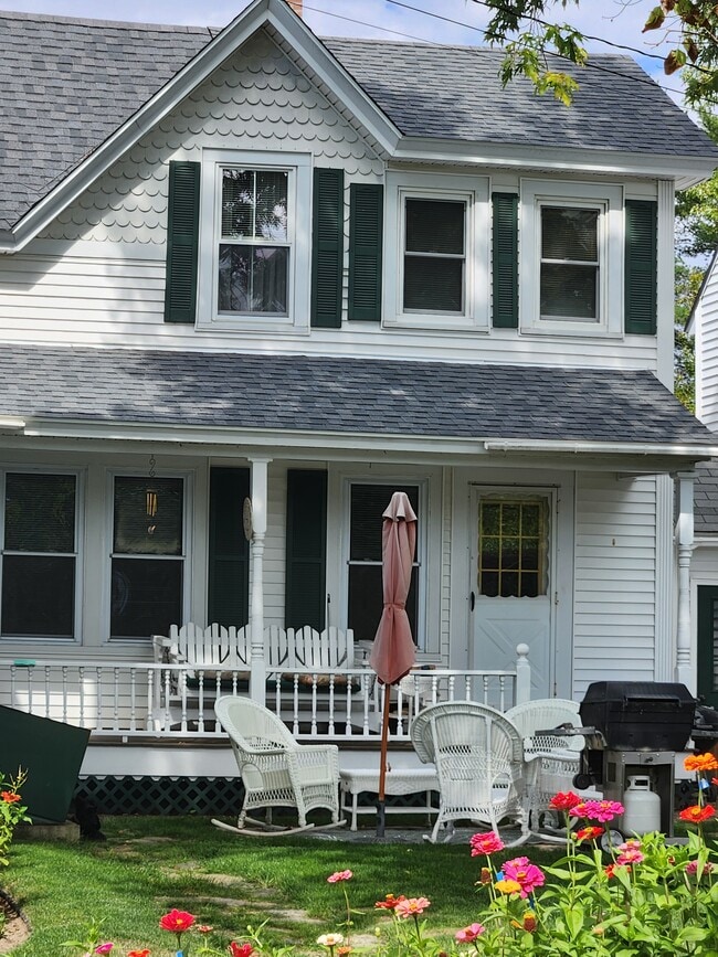 11 McKinley St, Unit Apt.#1 in Keene, NH - Building Photo - Building Photo