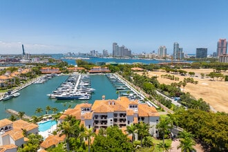Bayside Village in Miami Beach, FL - Building Photo - Building Photo