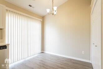 1201 Topping Ln in Knightdale, NC - Foto de edificio - Building Photo