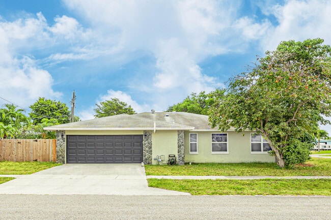 1518 Lee Ct
