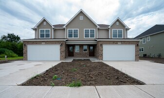 873 Covey Lane in Coal City, IL - Building Photo