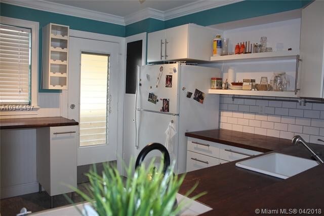 1530 NE 191st St-Unit -340 in Miami, FL - Building Photo - Building Photo