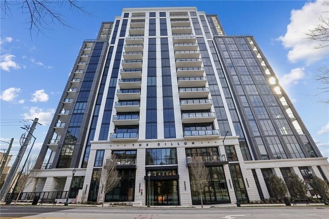 2425 Peachtree Rd, Unit 501 in Atlanta, GA - Building Photo - Building Photo