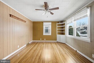 3413 Yardley Dr in Dundalk, MD - Foto de edificio - Building Photo