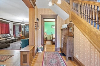 2523 Dupont Ave N in Minneapolis, MN - Building Photo - Building Photo