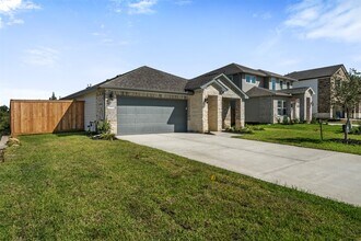 17886 Stone Ter Ct in Montgomery, TX - Building Photo - Building Photo