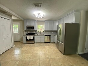 8626 Greiner Dr in Houston, TX - Building Photo - Building Photo