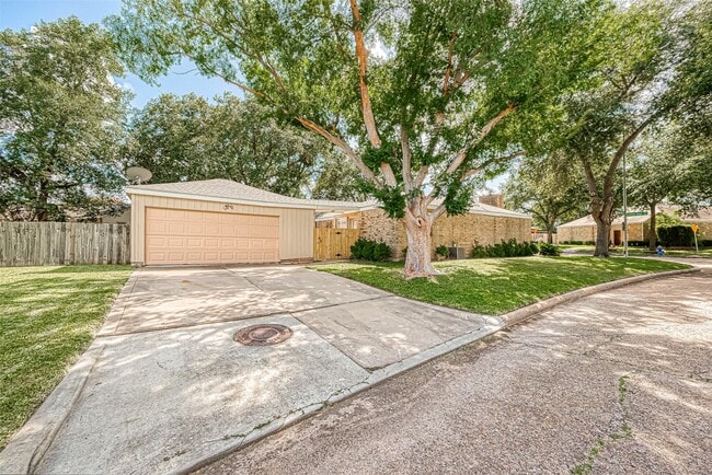 3103 Ashford Arbor Dr