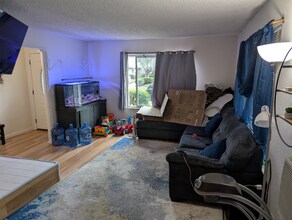 5883 El Zuparko Dr in San Jose, CA - Building Photo - Building Photo