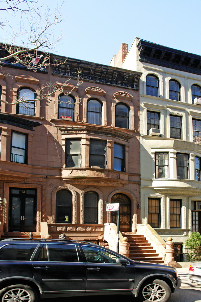 16 W 83rd St in New York, NY - Foto de edificio - Building Photo