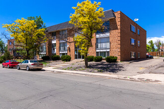 Reentry Apartments in Aurora, CO - Building Photo - Building Photo