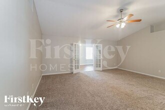 934 Hyannis Port Dr in Jacksonville, FL - Building Photo - Building Photo