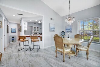 613 Windsor Sq in Naples, FL - Building Photo - Building Photo