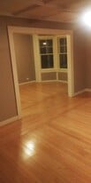 15 Garden St in Hyde Park, NY - Building Photo