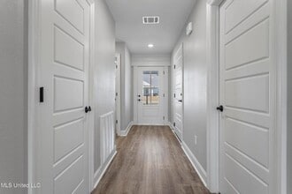 18116 Crane Rdg Cv in Gulfport, MS - Building Photo - Building Photo