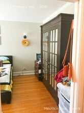 1927 Grove Ave-Unit -308 in Berwyn, IL - Building Photo - Building Photo