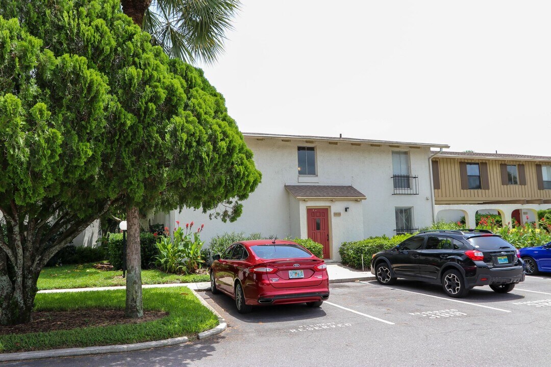 200 Maitland Ave in Altamonte Springs, FL - Building Photo