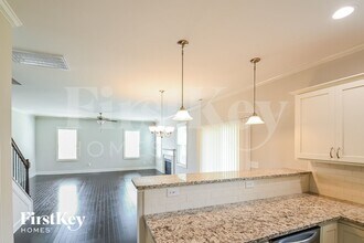 92 Squire St in Fuquay Varina, NC - Foto de edificio - Building Photo