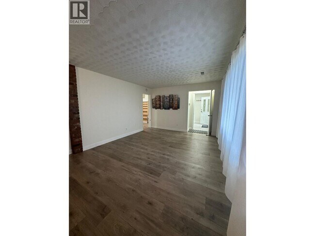 2185 Cassiar St in Vancouver, BC - Building Photo - Building Photo