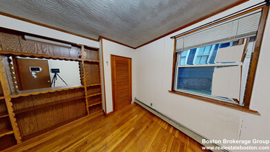 5 Oswald St, Unit 1 in Boston, MA - Building Photo - Building Photo