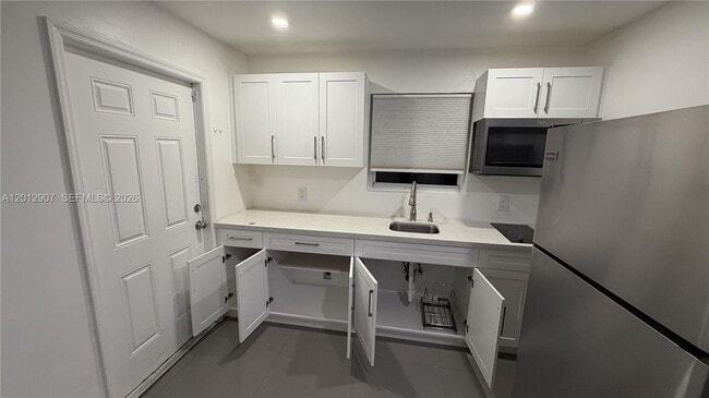 1212 E River Dr in Margate, FL - Building Photo - Building Photo